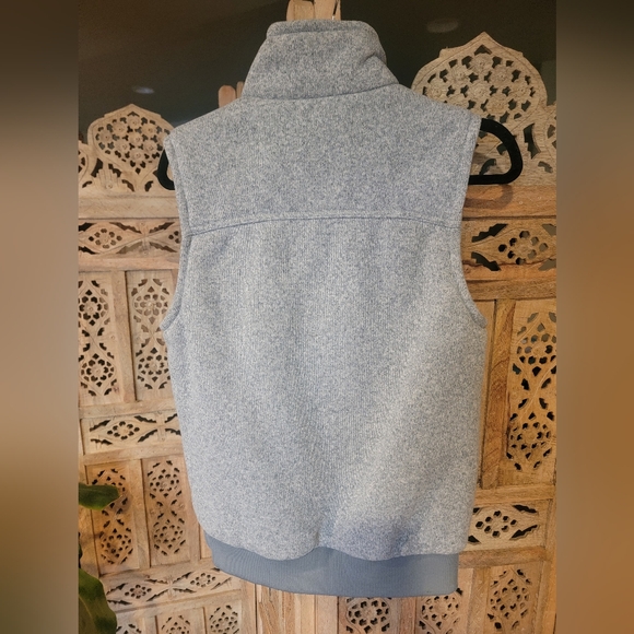 PATAGONIA Men's size XS Insulated Better Sweater Vest Grey & Blue - Picture 2 of 4